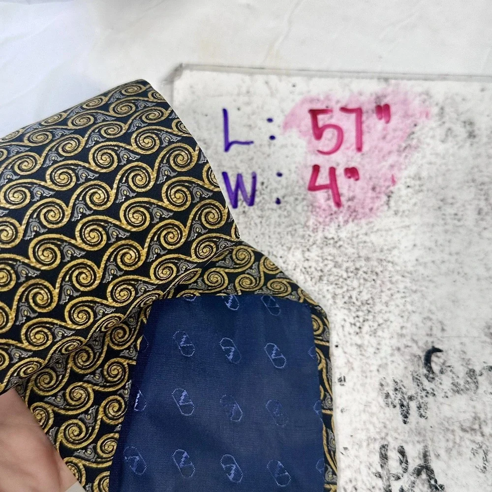 Valentino Cravatte Collection Yellow Black‎ Geometric 100% Silk Neck Tie Italy